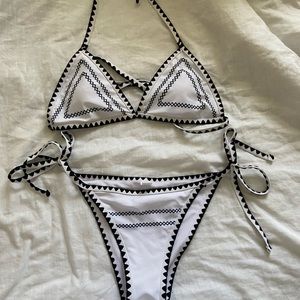 Black and white bikini brand new never worn